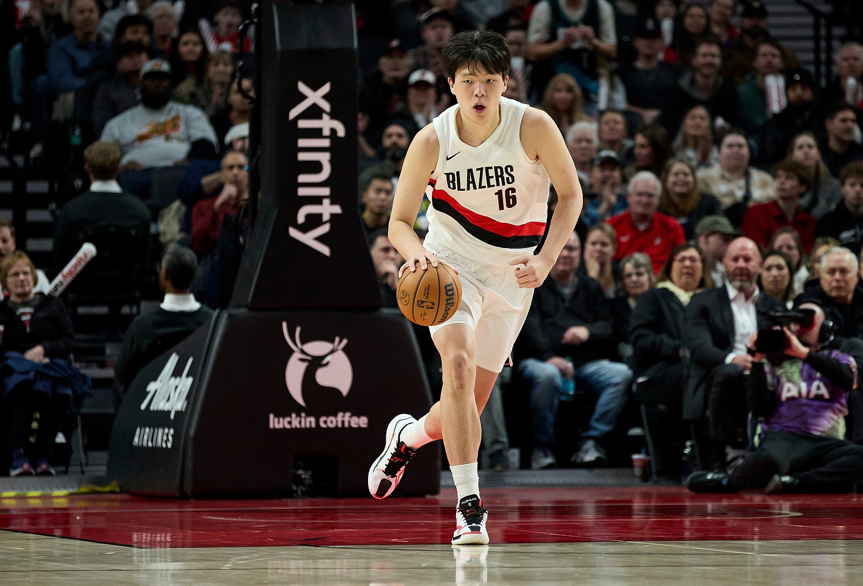 开云体育-7天6赛！杨瀚森工作室：追赶太阳的人继续冲 奔波是未来的勋章